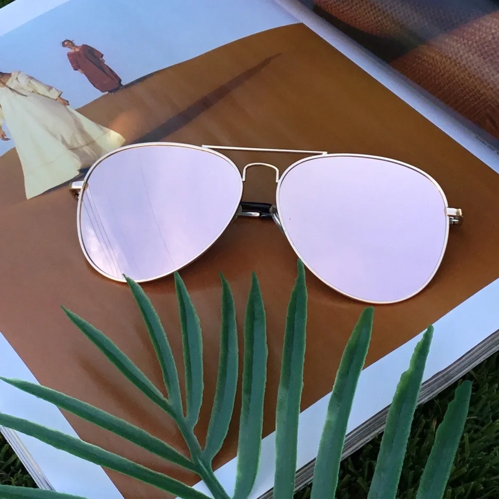 Women’s Aviator Sunglasses in Rose Gold Mirror Lens